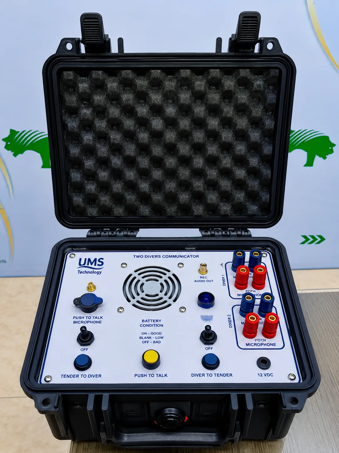 Diver-to-surface communication radio unit